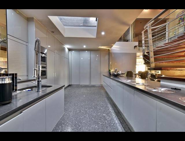 4 BEDROOM HOUSE FOR SALE IN LINKSFIELD RIDGE